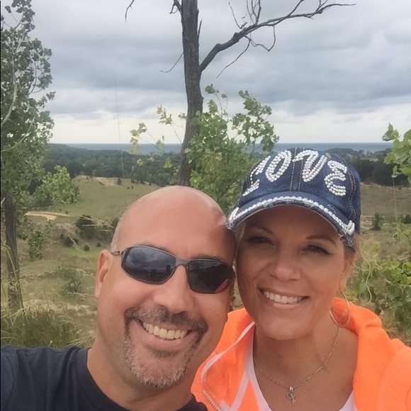 MEET YOUR POSHER - Picture 15 of 16